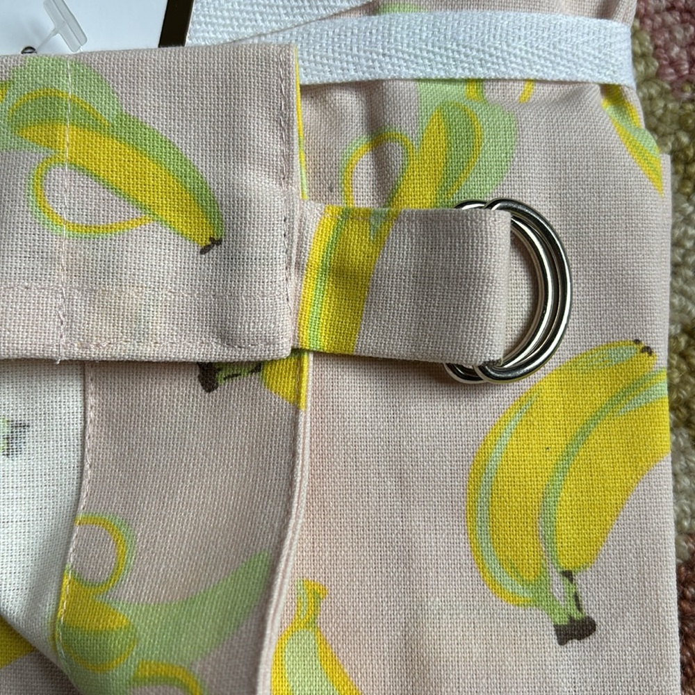 🍌Go Bananas 🍌 Paper Source Banana Apron NWT a bunch of bananas all over - Picture 7 of 14